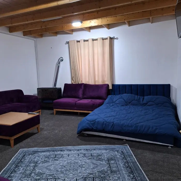 سوئیت چیکا - واحد کاج