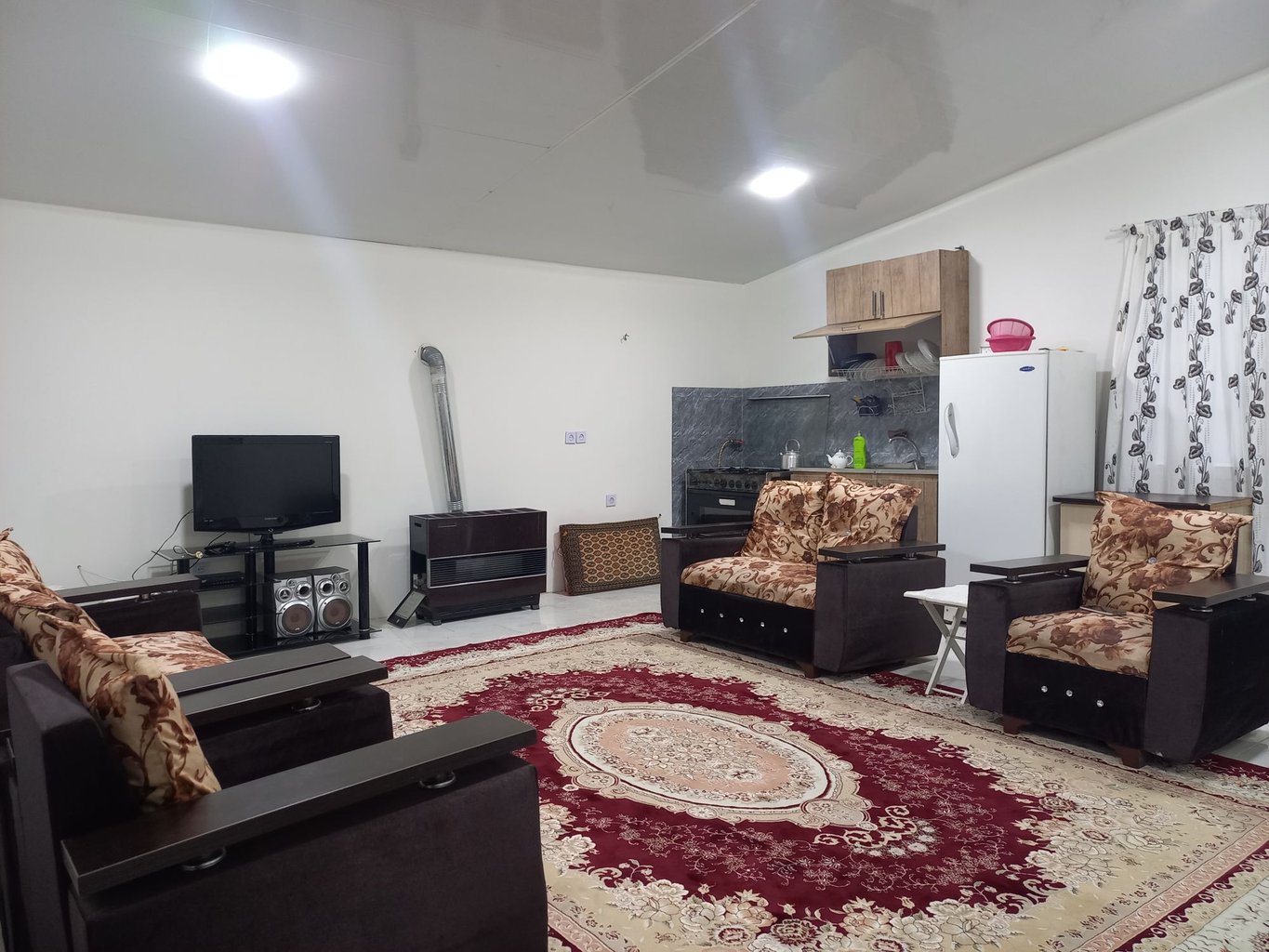 ویلا دوخوابه حسنخانی طاسکو