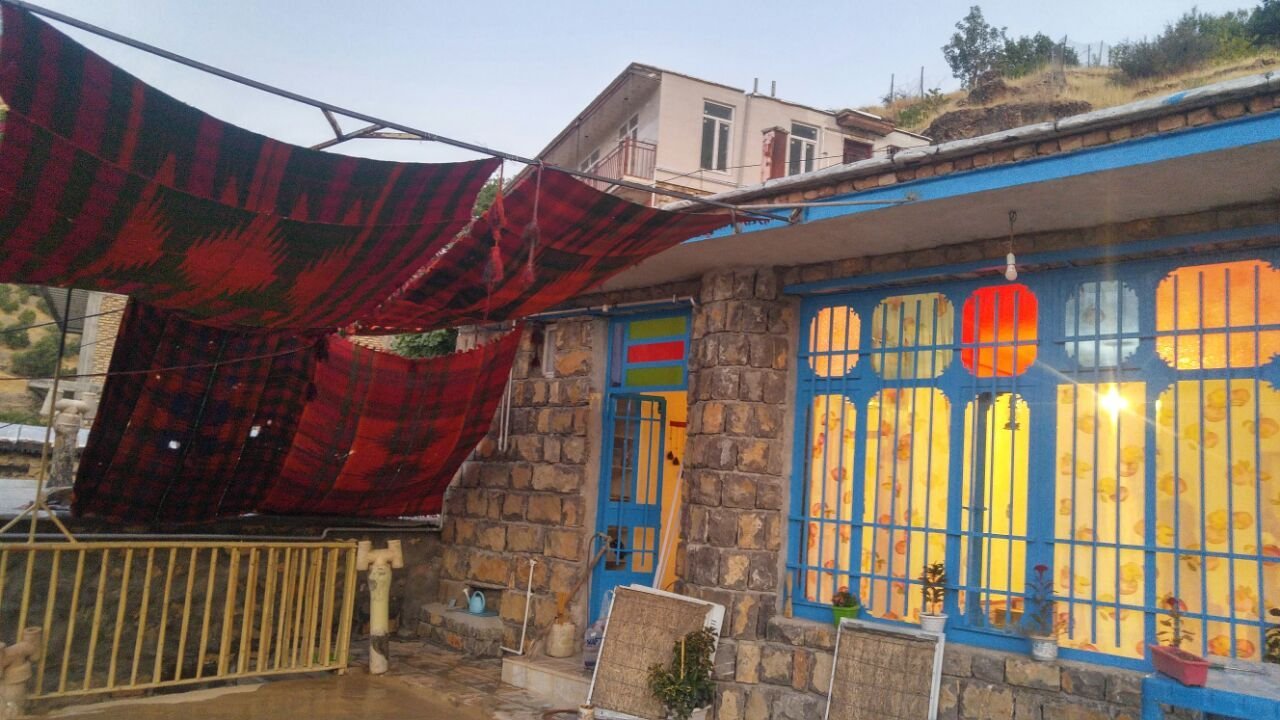 بومگردی یک خوابه گلال - واحد طبقه بالا