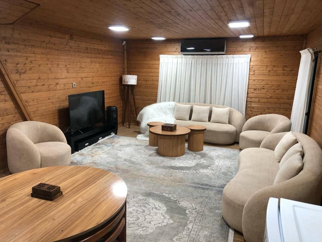 دوخوابه سوئیسی استخردار آبگرم صفری