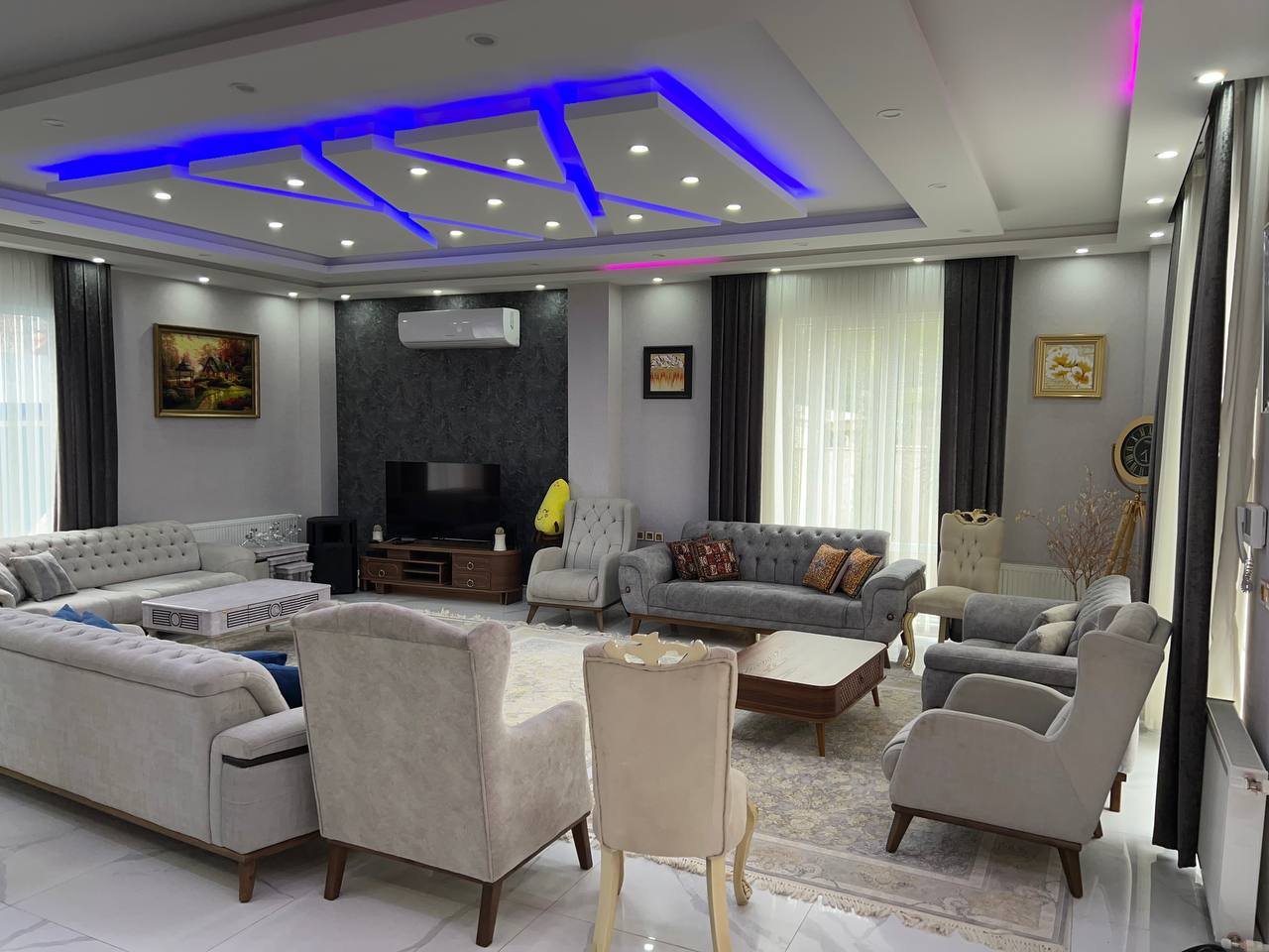 ویلا دوخوابه دوبلکس استخردار کارن