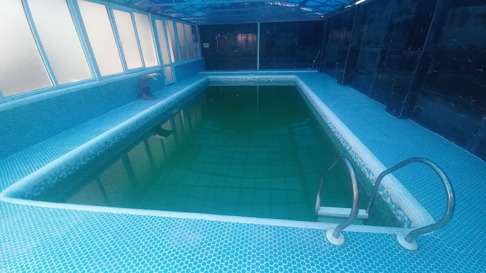 ویلا دوخوابه دوبلکس استخردار کارن