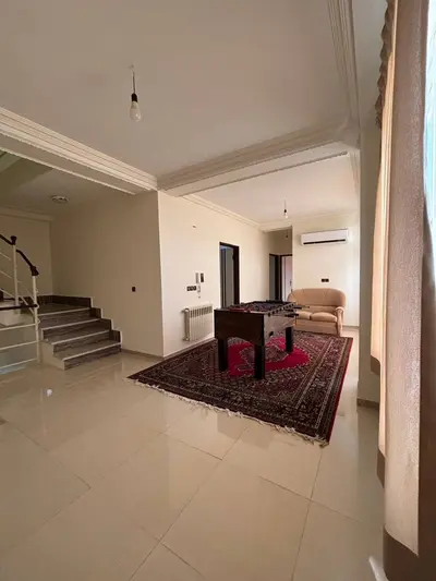 ویلا سه خوابه تریپلکس فرح آباد