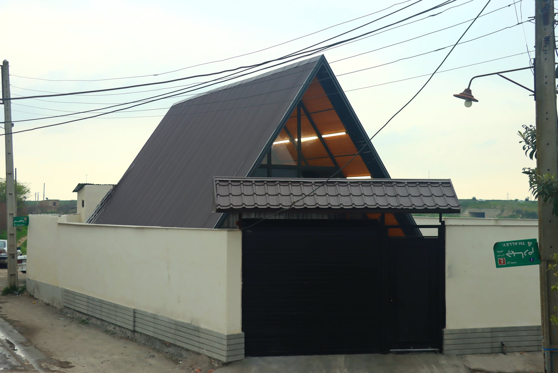 یک خوابه جکوزی دار سوئیسی مظلومی