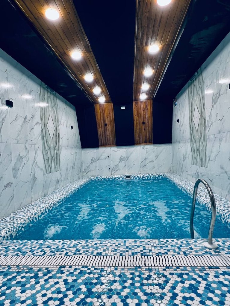 دوخوابه استخردار آبگرم سوئیسی زارع