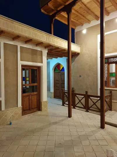 بومگردی خاکویی - واحد فرشته