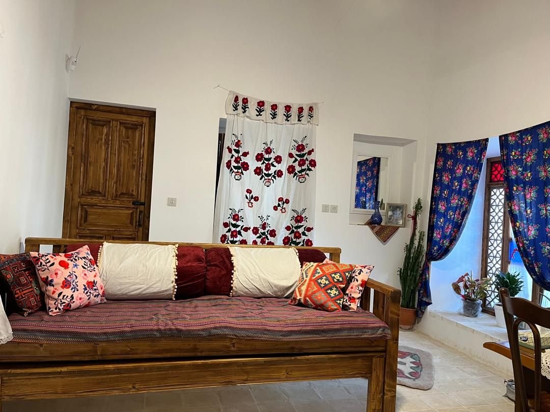 بوم گردی خاکویی - واحد فریبا