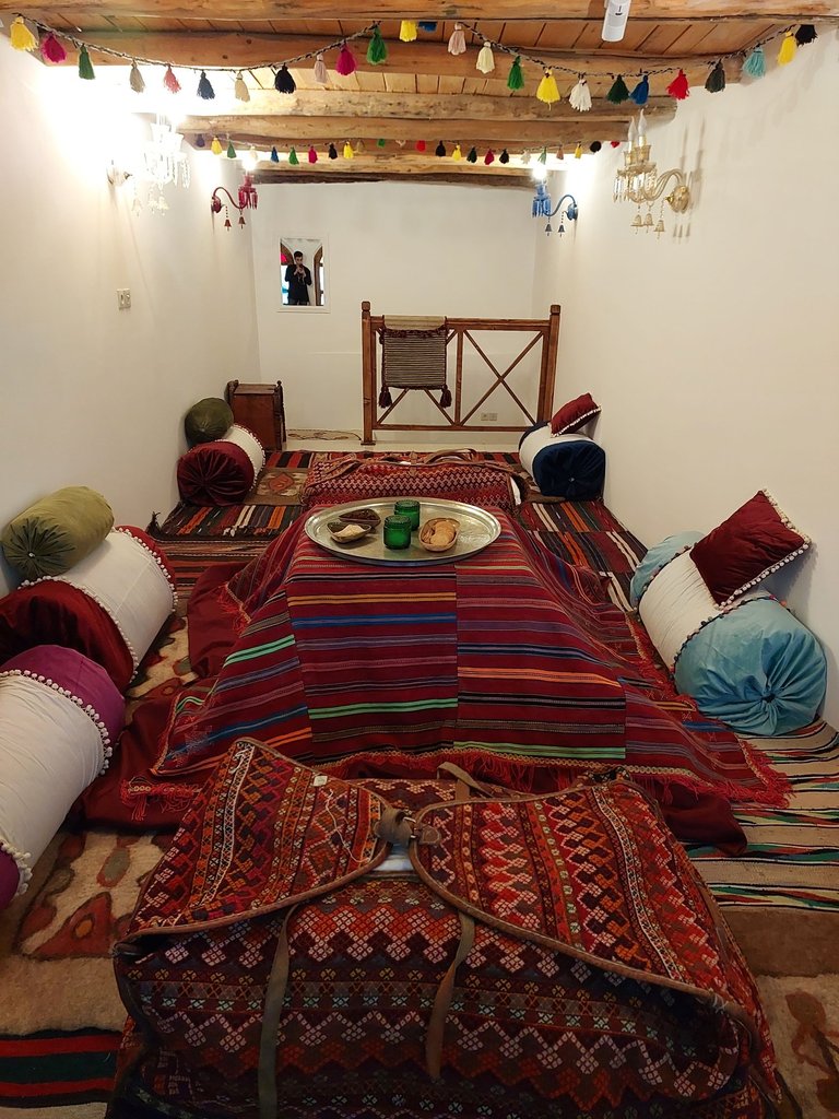 بوم گردی خاکویی - واحد ساغر