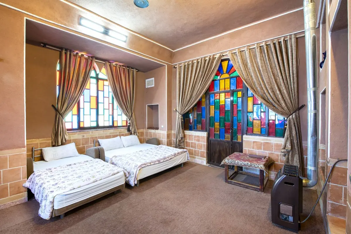 نراقیها - واحد یک - اتاق شماره یک اتاق اصلی