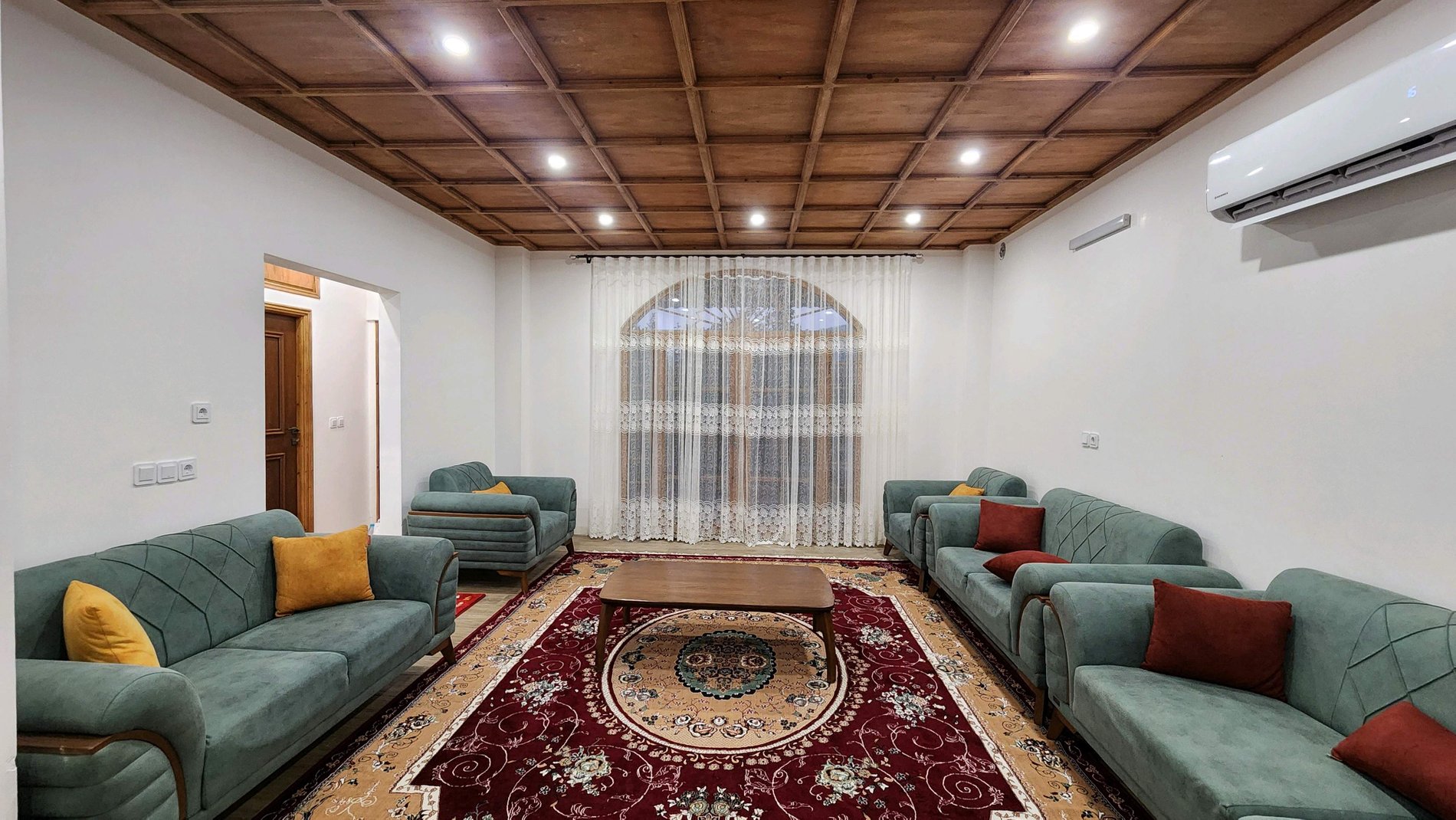 ویلا دوخوابه دوبلکس سنتی ماه تینار