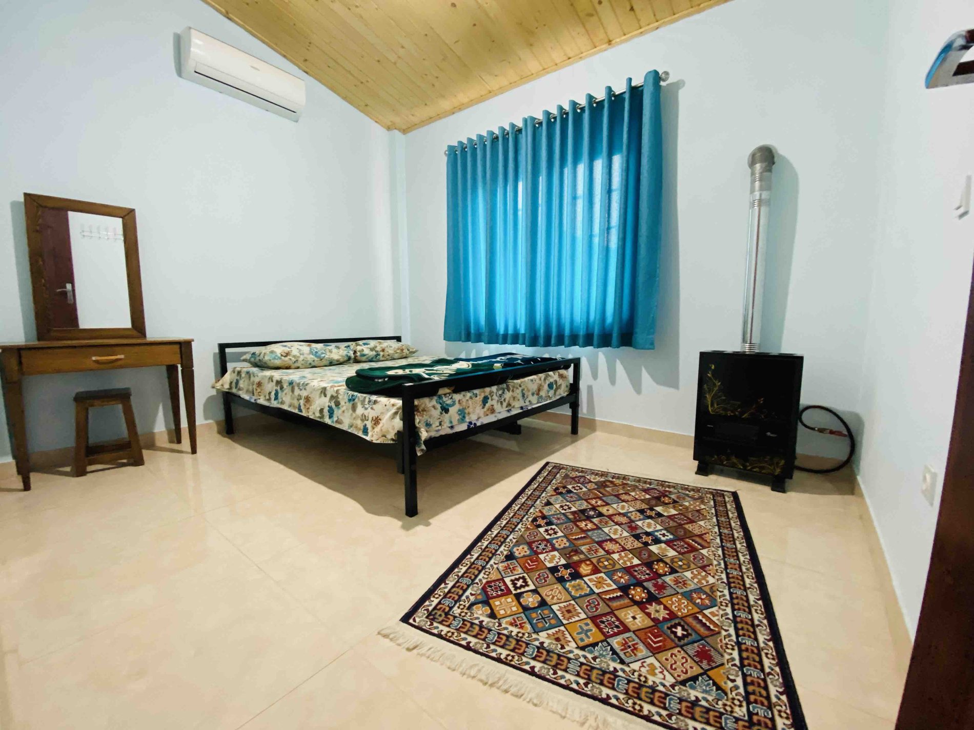 ویلا دوخوابه حسین زاده واحد 3