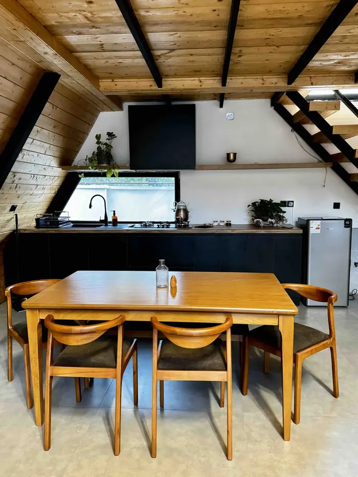 کلبه دوخوابه سوئیسی وَلَش - انتخاب عنوان تصویر