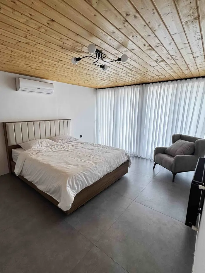 کلبه دوخوابه سوئیسی وَلَش - انتخاب عنوان تصویر