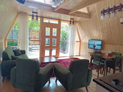 کلبه دوخوابه سوئیسی دوبلکس انارستان اسفند