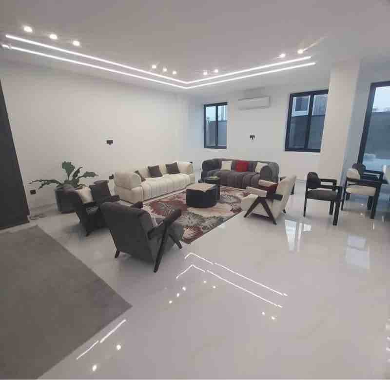 سه خوابه تریبلکس استخردار آبگرم بیات