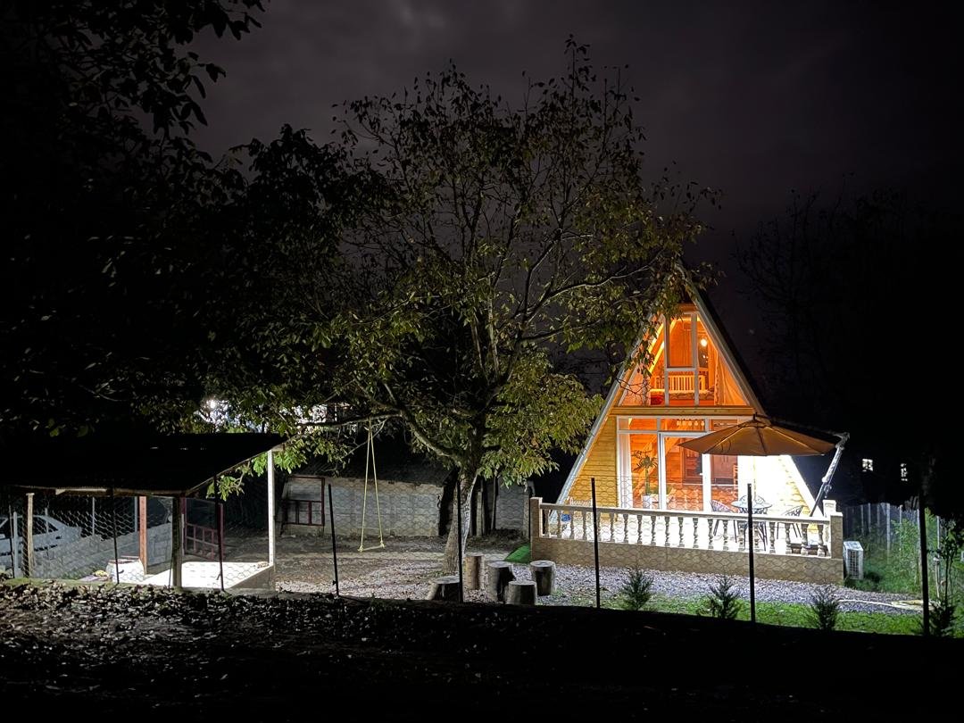 دوخوابه سوئیسی آمور