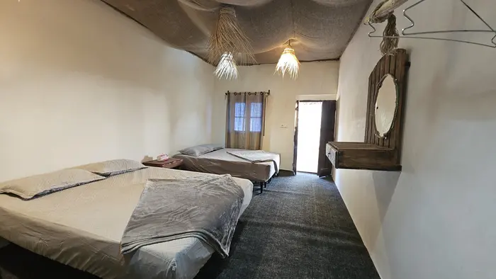 بوم گردی چهارتخته لوتیو - تیو 1