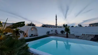 بومگردی اقامتگاه وال - دوخوابه استخردار وال