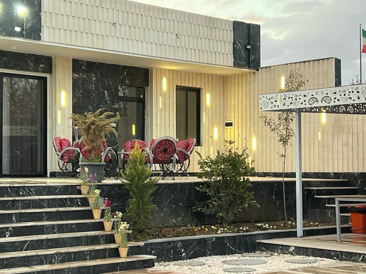 دوخوابه استخردار آبگرم کوشک