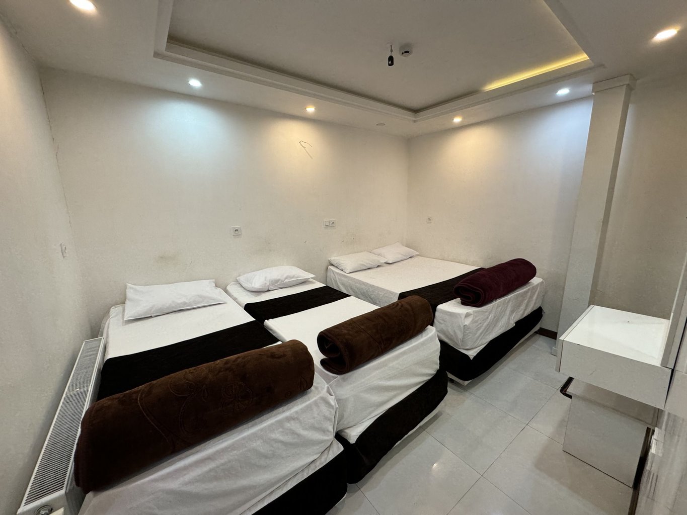 آپارتمان نادر - واحد ۱15