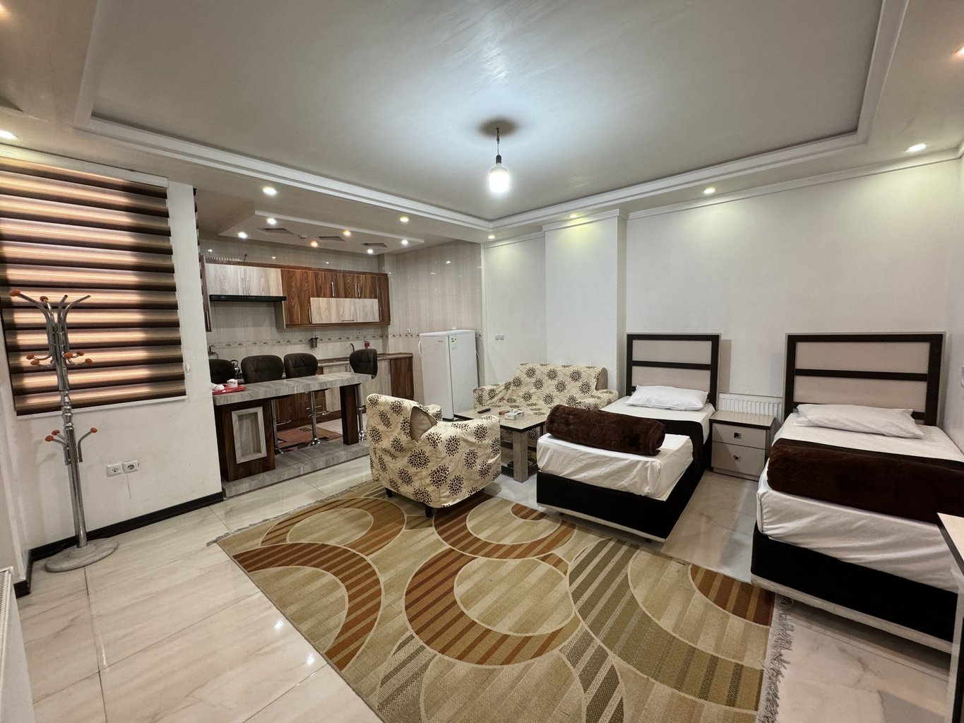 آپارتمان نادر - واحد ۲۰۲