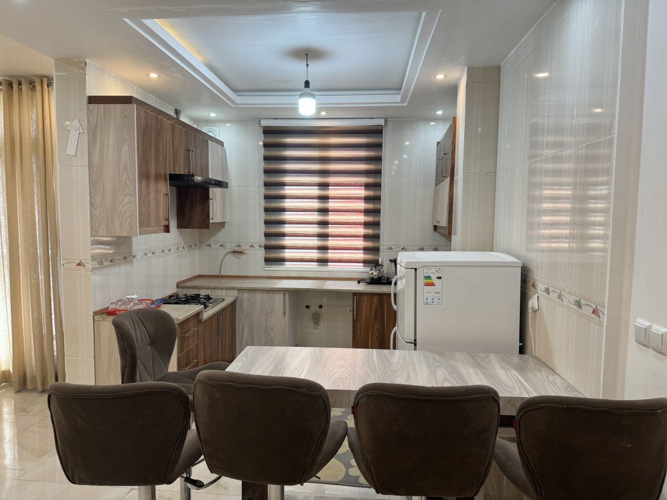 نادر - واحد ۲۰۱