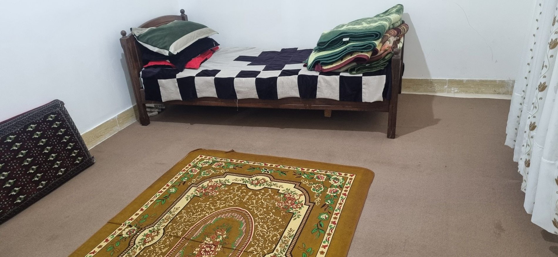 آپارتمان دوخوابه محمدرضا کرمی