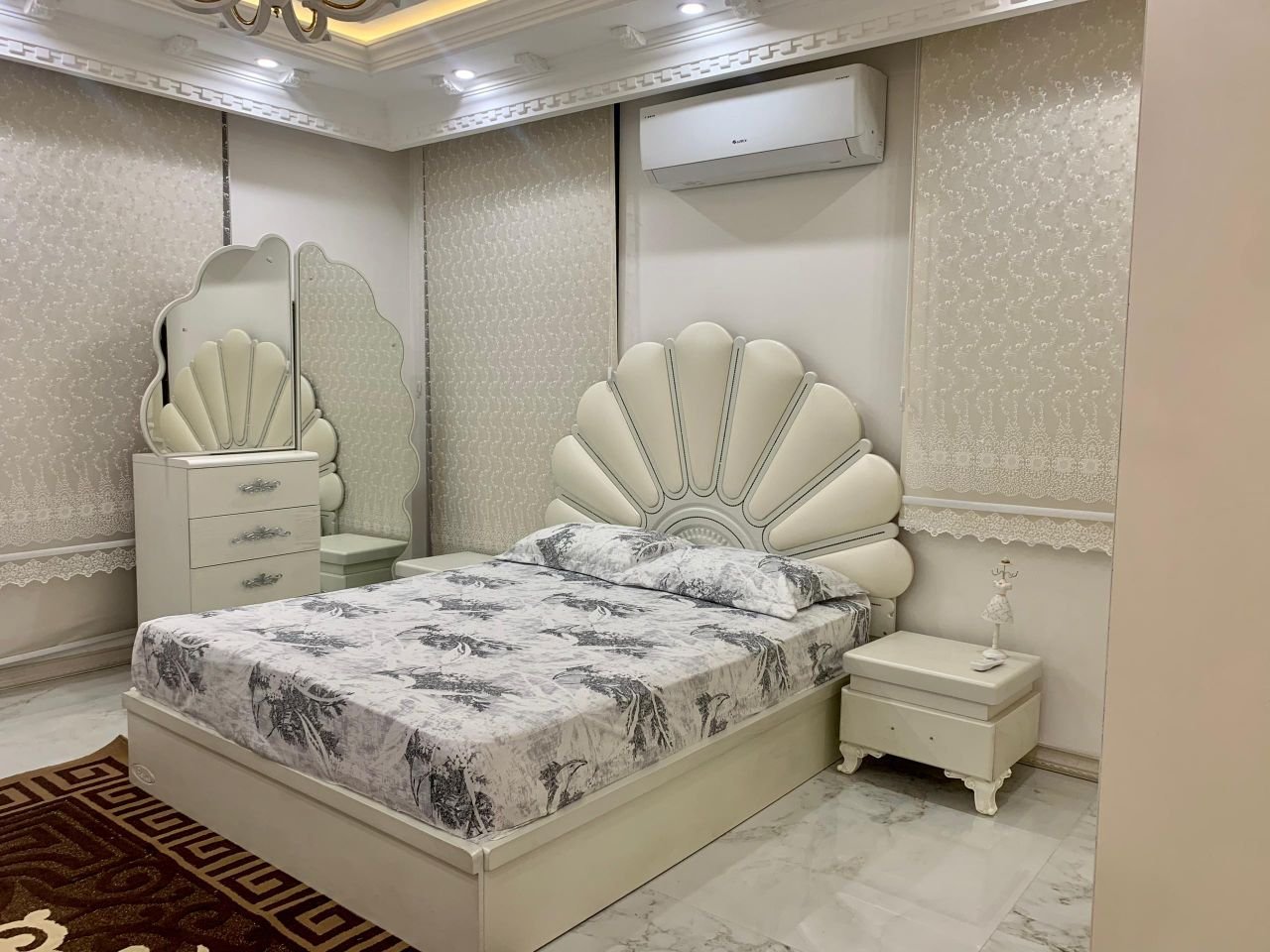 چهارخوابه تریپلکس استخردار آبگرم سفيد