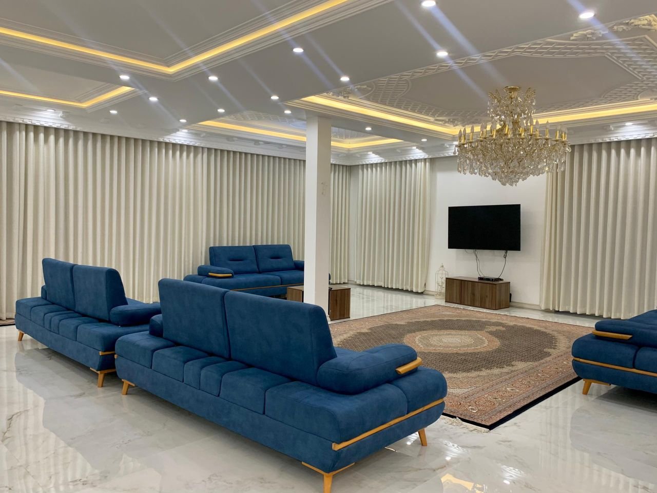 چهارخوابه تریپلکس استخردار آبگرم سفيد