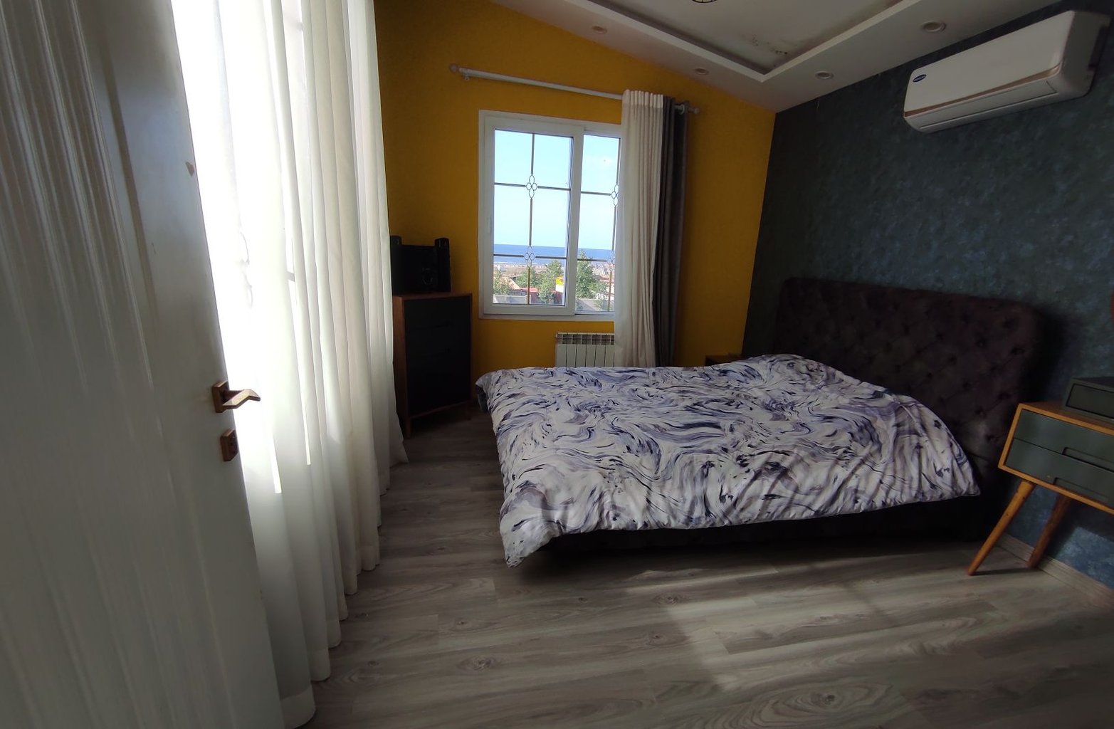 دوخوابه تریپلکس استخردار آرالیا