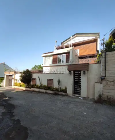 ویلا دوخوابه تریپلکس استخردار آرالیا