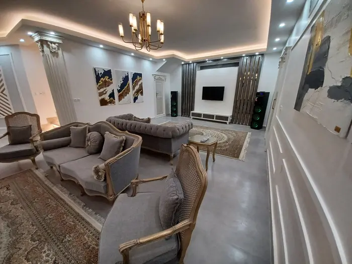 ویلا هشت خوابه استخردار آبگرم نفیس 1