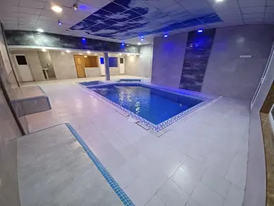 ویلا هشت خوابه استخردار آبگرم نفیس 1