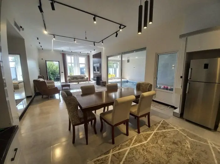 ویلا دوخوابه استخردار آبگرم خورشید 1