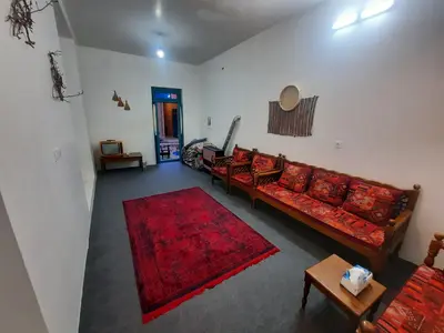 بومگردی کاشانه بسطام - واحد بلند مازو