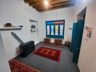 بومگردی کاشانه بسطام - واحد سرخدار