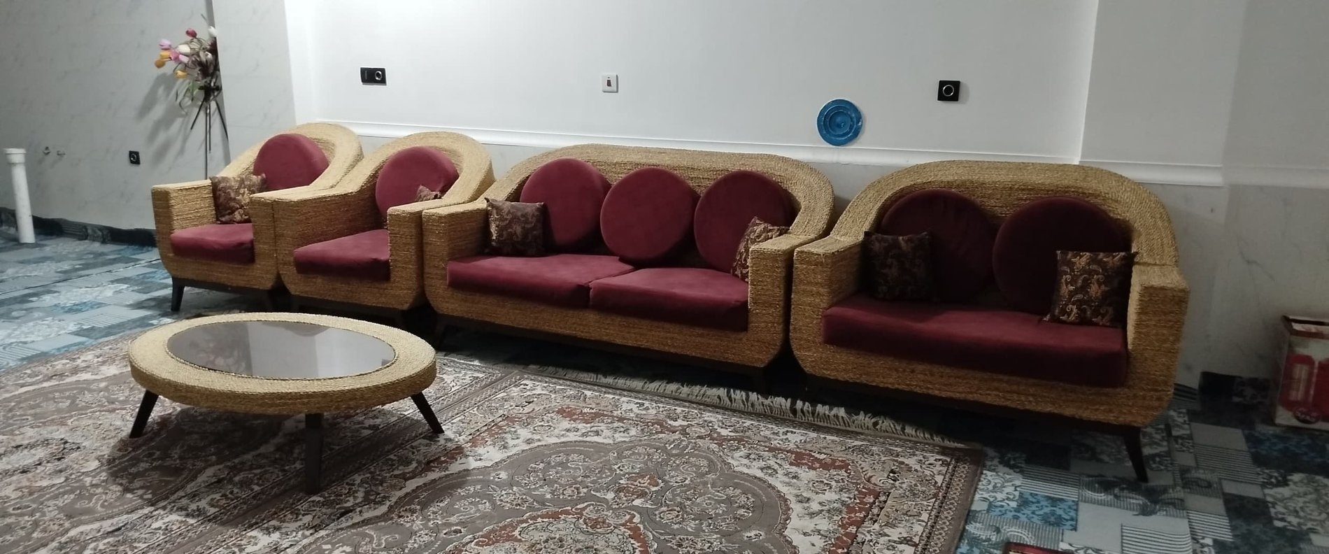 آپارتمان دوخوابه بزرگمهر اسمعیلی - مبلمان ۸ نفره در پذیرایی بزرگ