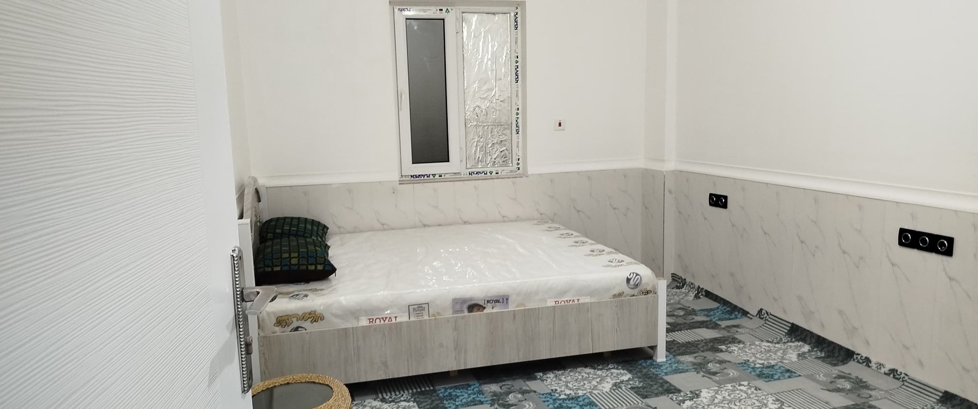 آپارتمان دوخوابه بزرگمهر اسمعیلی