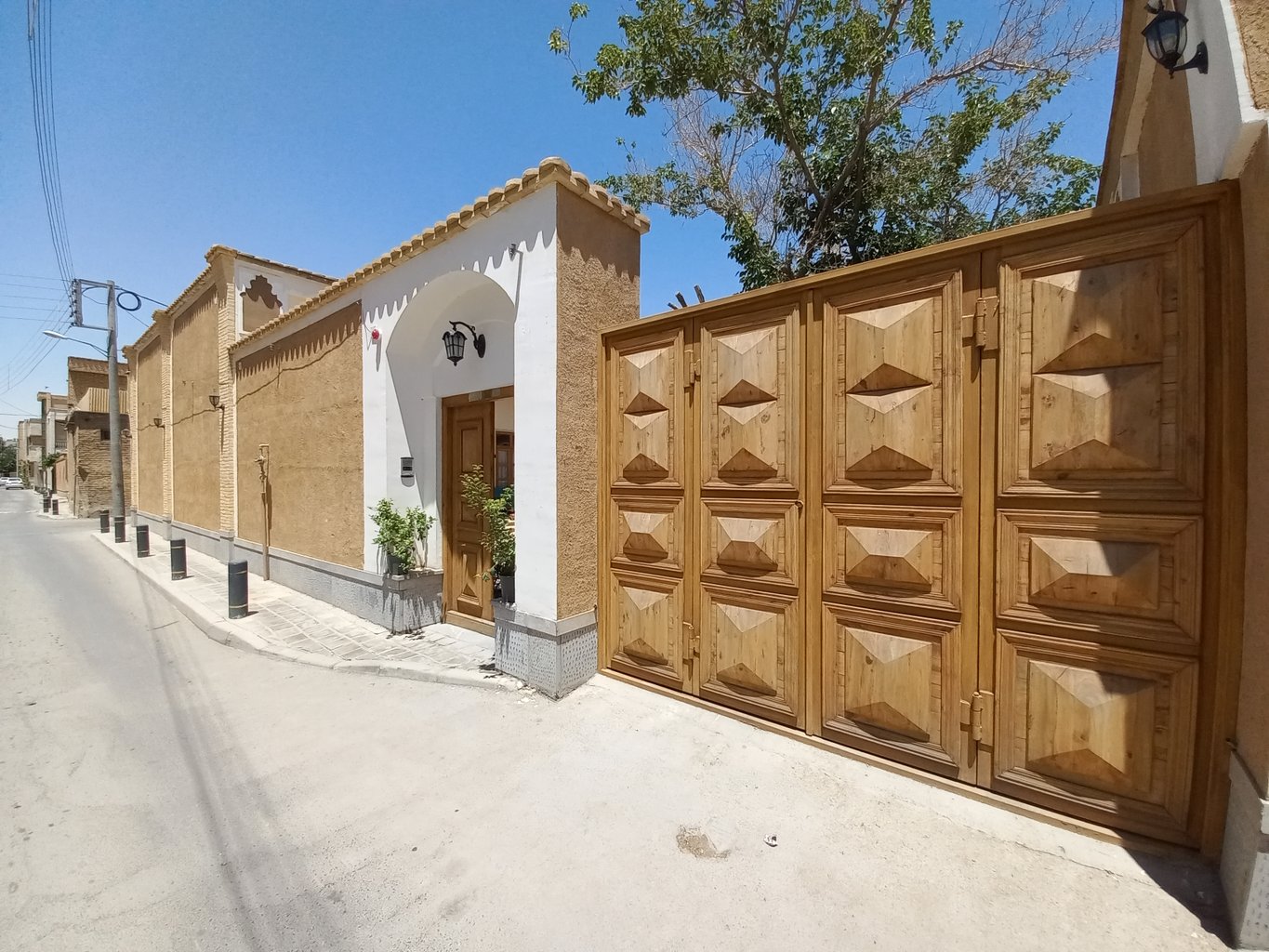 اقامتگاه سنتی میدان کوچک - واحد یِرتیگ