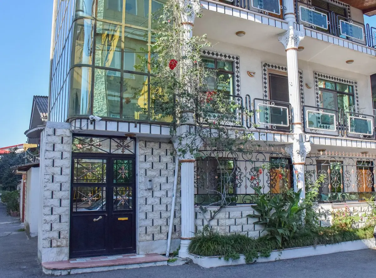 سوئیت فلت ساحلی ببریان