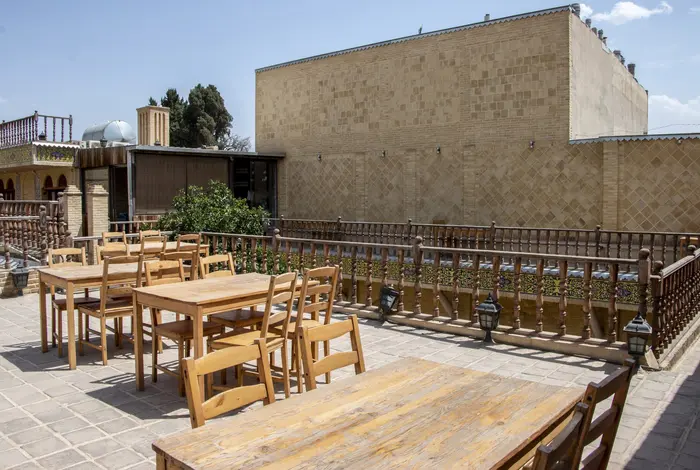 اقامتگاه سنتی فروغ مهر - واحد سه تخته