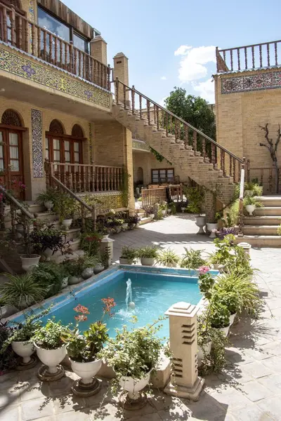 اقامتگاه سنتی فروغ مهر - واحد زیر زمین