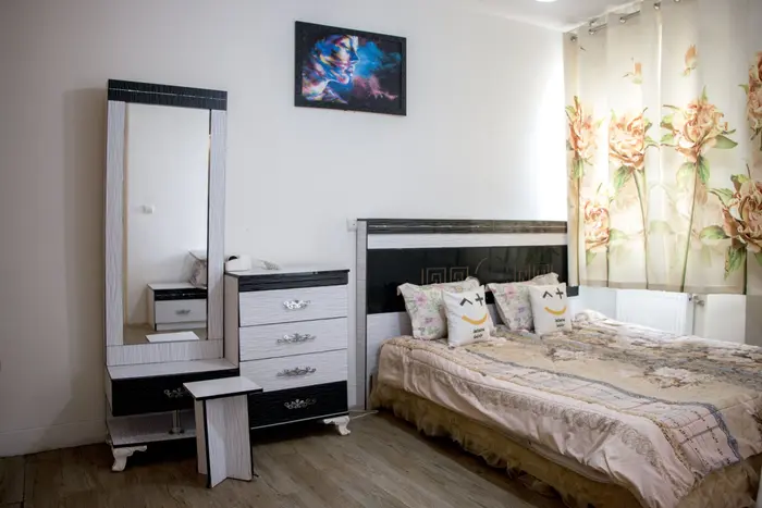 یک خوابه یونیک 2 - اتاق خواب غرق در نور