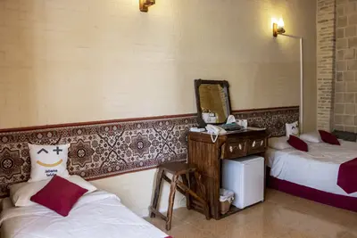 اقامتگاه سنتی فروغ مهر - واحد سه تخته