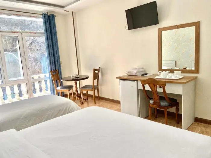 سوئیت کیومرث - واحد سه تخته 2