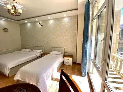 سوئیت کیومرث - واحد سه تخته 1