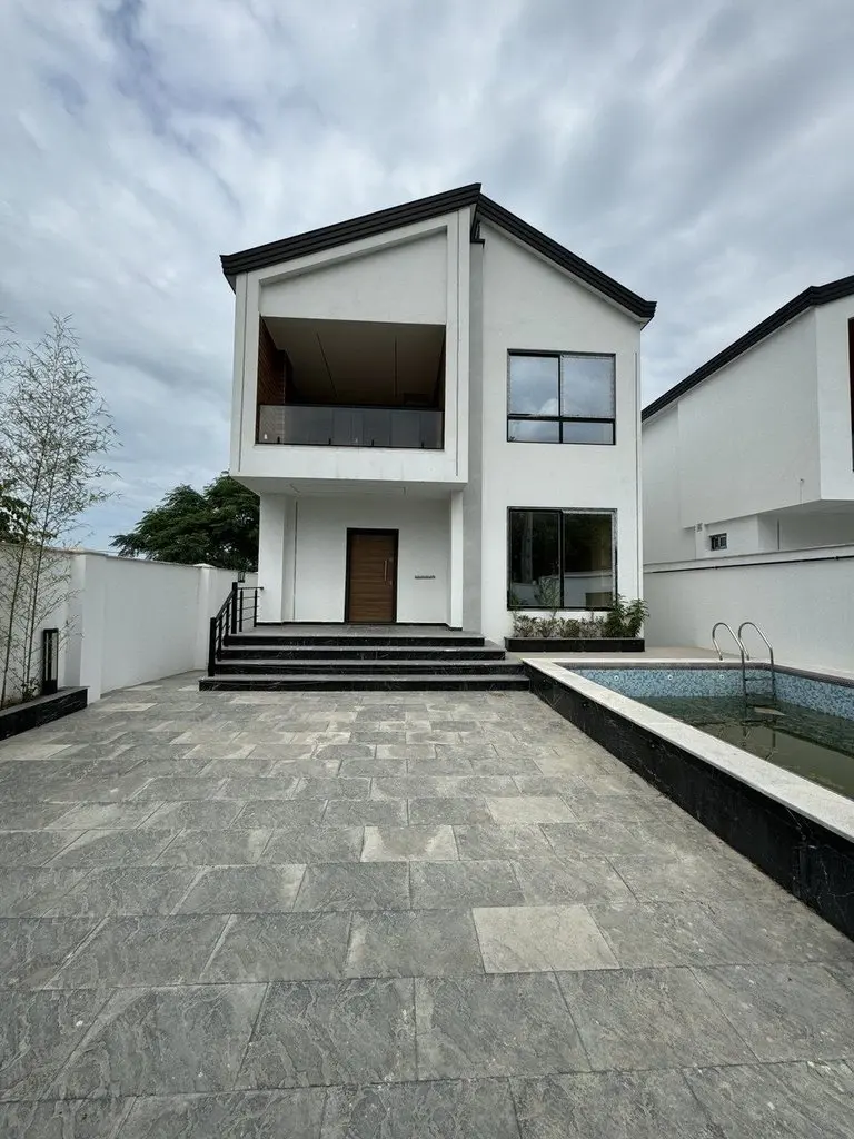 ویلا سه خوابه استخردار شارِن