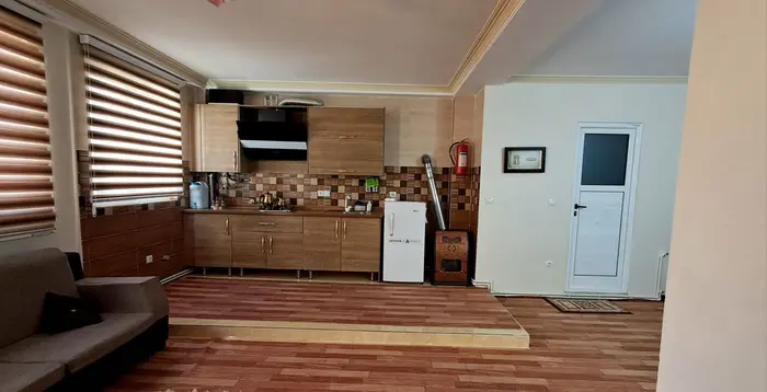 سوئیت یک خوابه امی