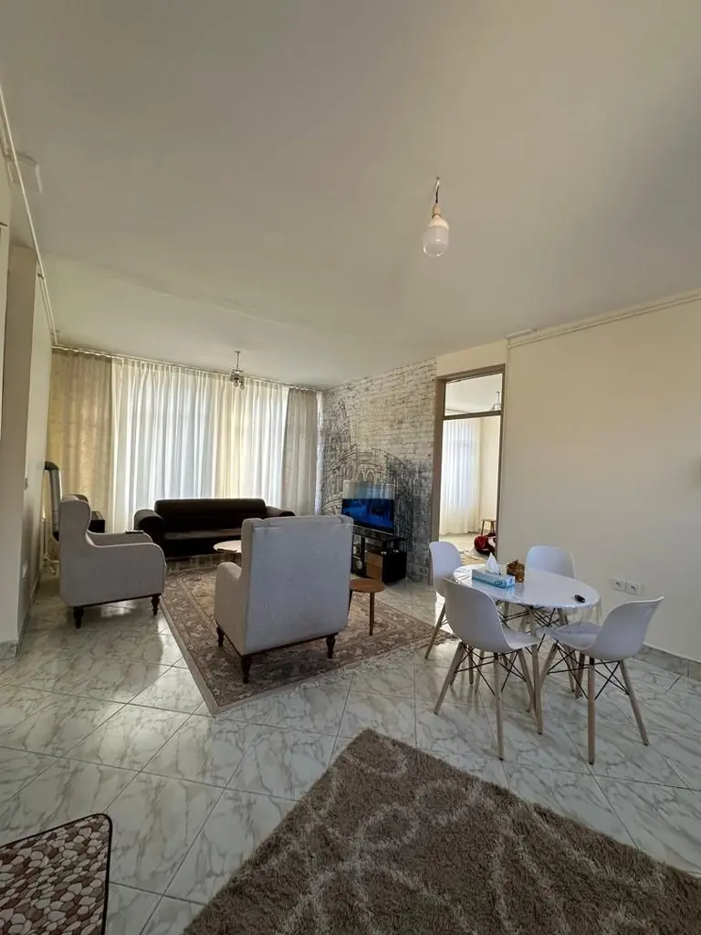 آپارتمان دوخوابه امیرخیزی