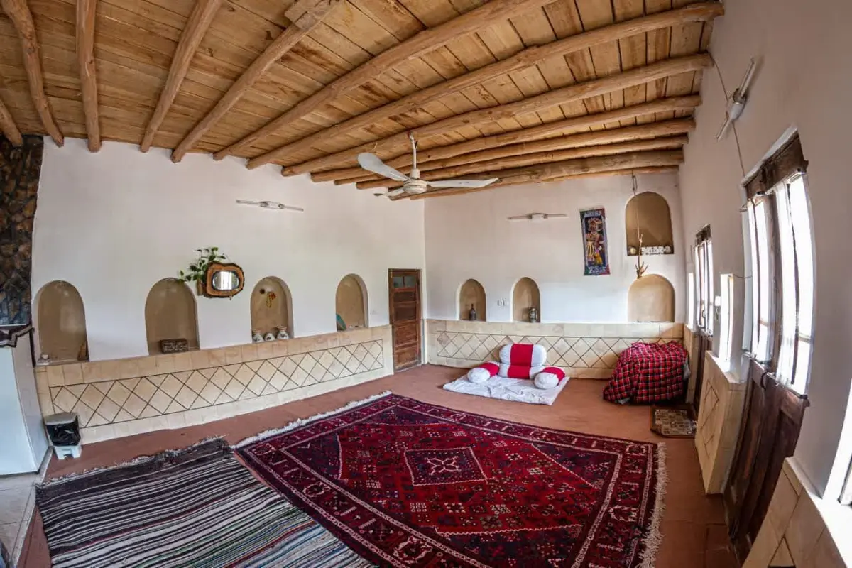 بوم گردی آرامش - واحد گل محمدی